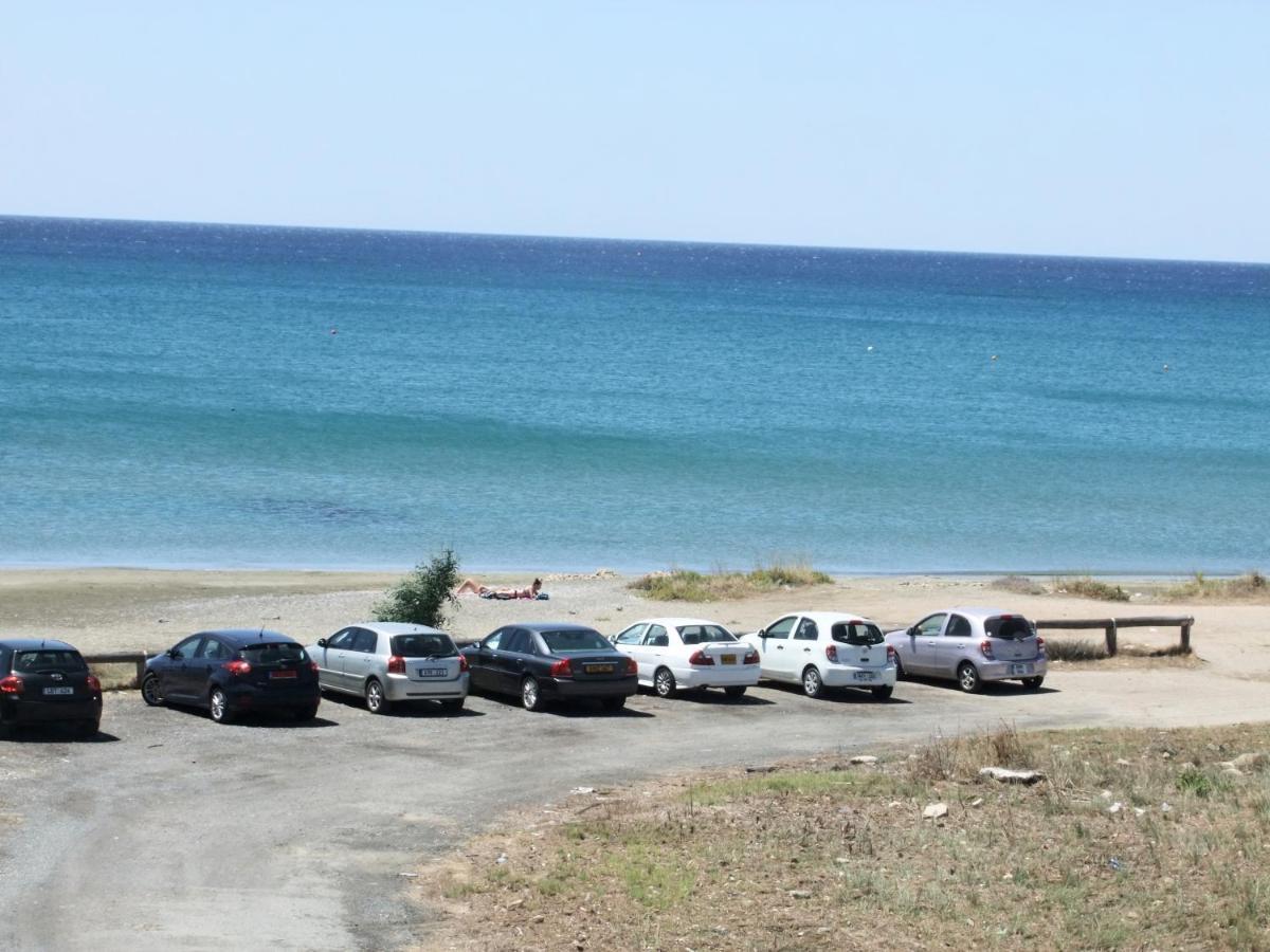 Frangeskos Beach Apartment'S 데켈리아 주둔지 외부 사진
